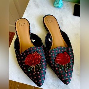 Loafers - Remind me of Gucci inspo